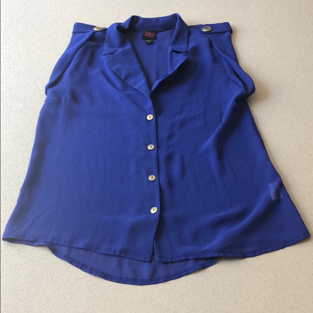 2b Bebe Blouse
